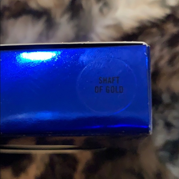 ✨Shaft of Gold✨Mac extra diminish skin finish - Picture 6 of 8